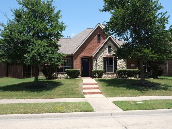 15026 Blakehill Drive, Frisco, TX 75035