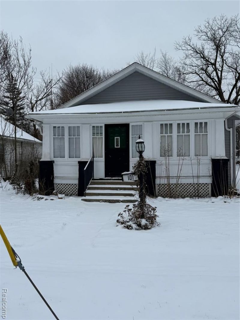 101 Bowen Avenue, Battle Creek, MI 49037 Main Photo