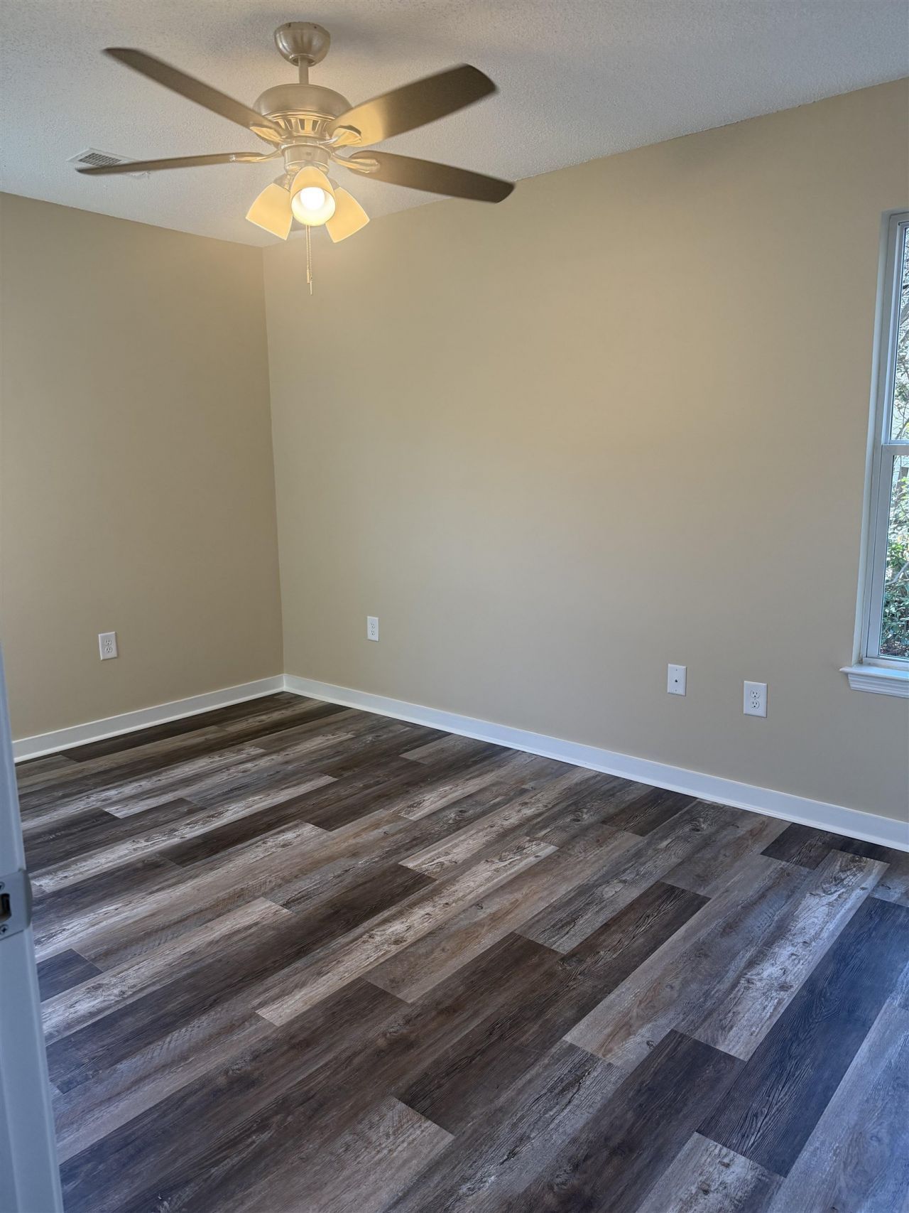 1001 Spivey Ave.  Photo 17