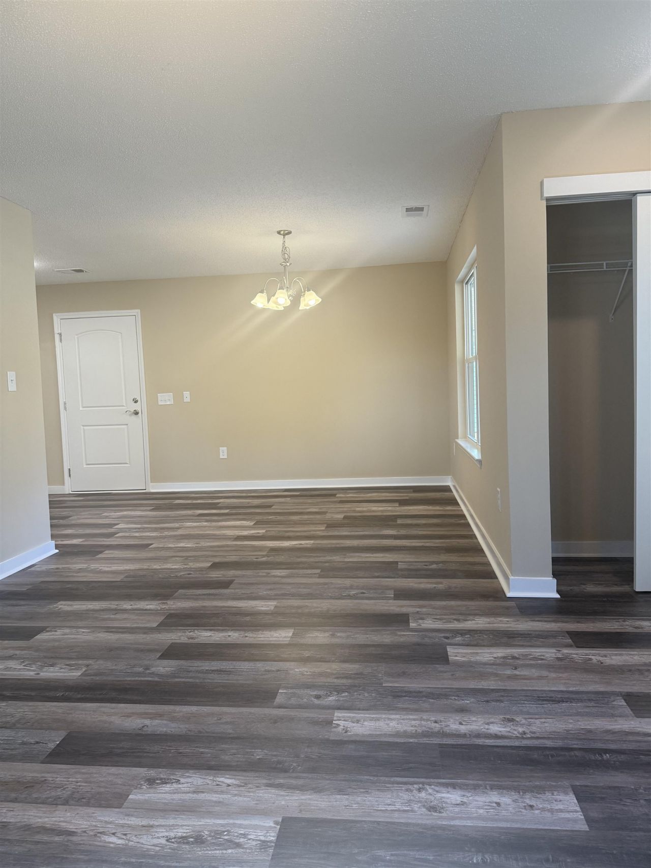 1001 Spivey Ave.  Photo 5