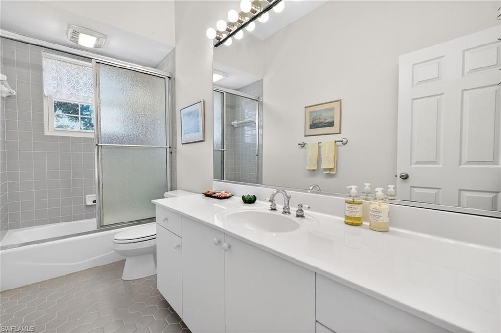 5243 Indian Ct, Sanibel, FL 33957 Photo