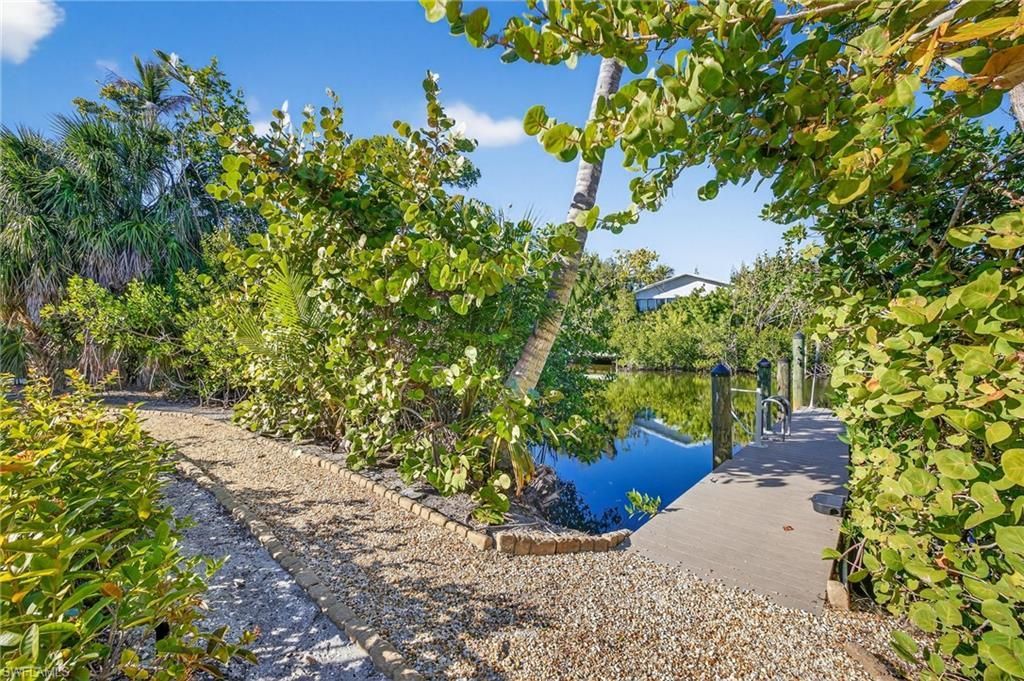 5243 Indian Ct, Sanibel, FL 33957 Photo