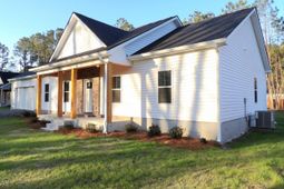 81 Clara Court photo 4