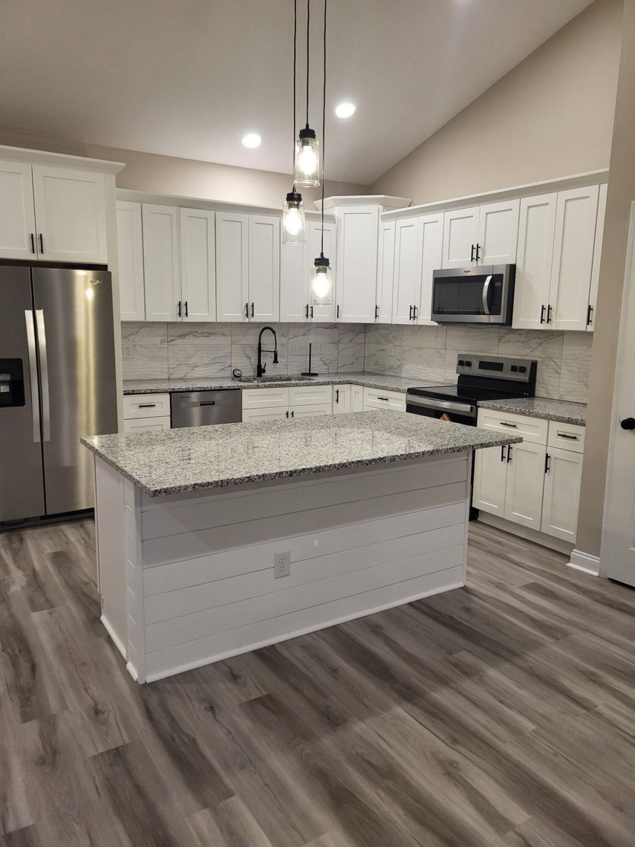 81 Clara Court Photo 5