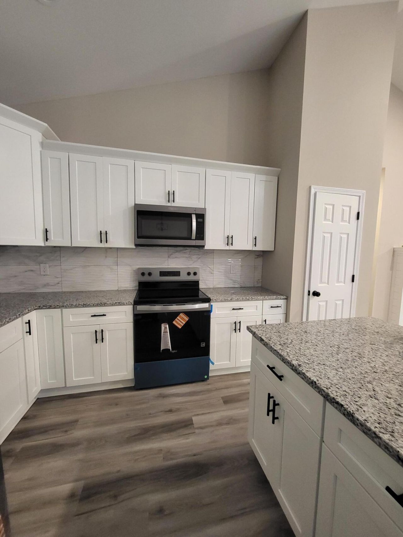 81 Clara Court Photo 6