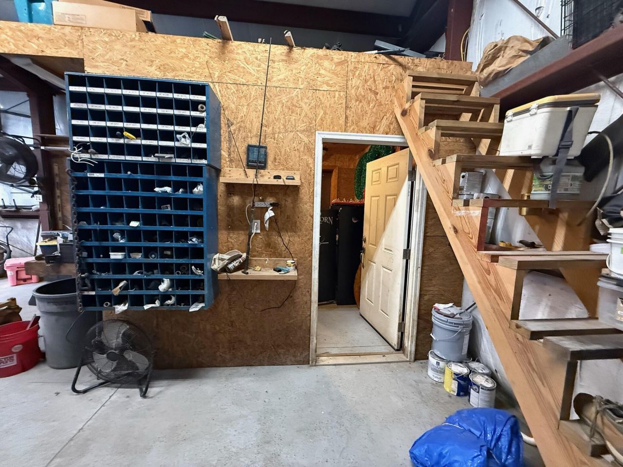 8995 Greenwood Photo 13