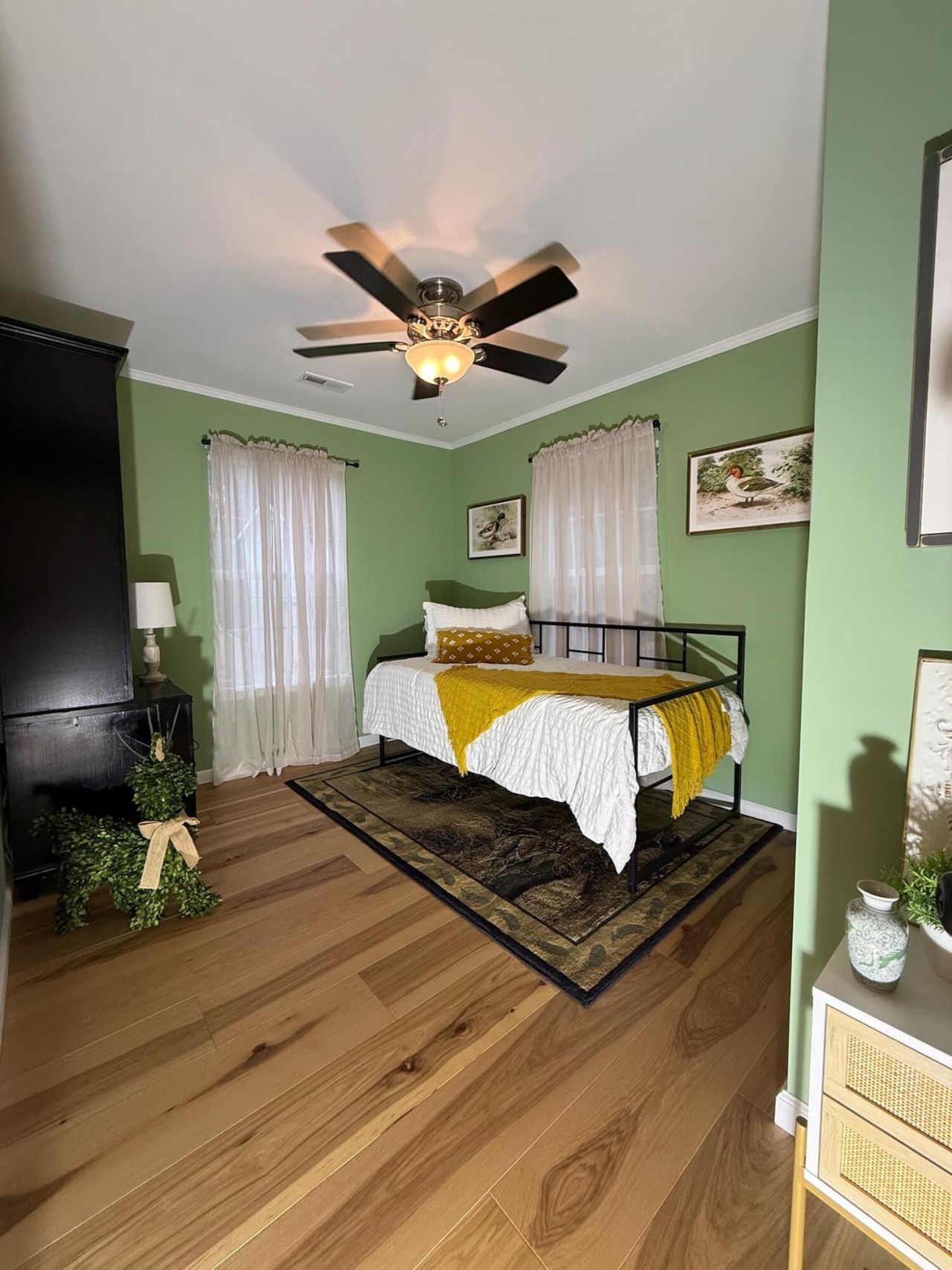 8995 Greenwood Photo 44