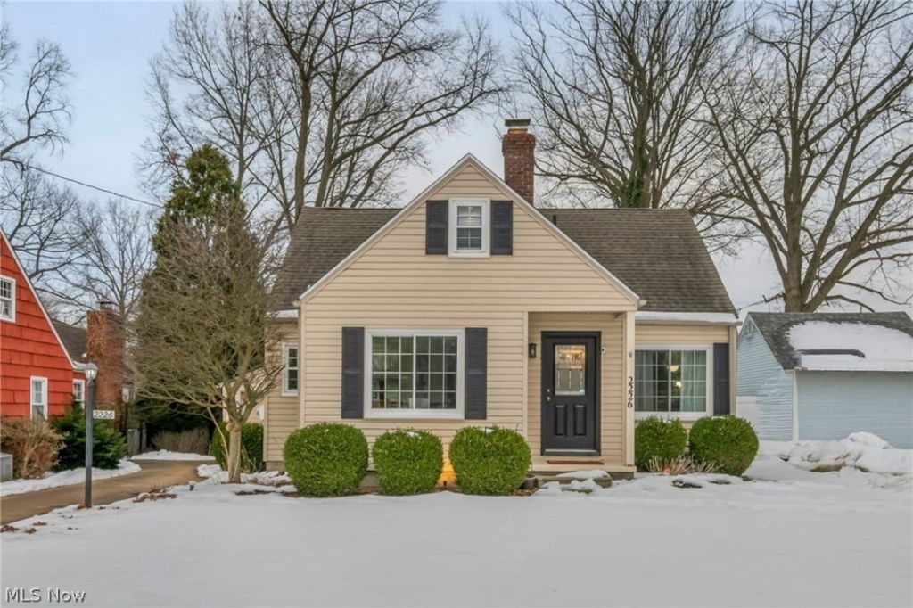 2226 Quayle Drive, Akron, OH 44312 Main Photo