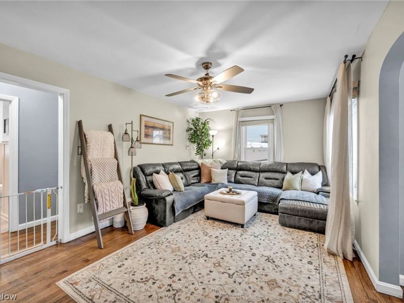 2226 Quayle Drive, Akron, OH 44312 Photo 2