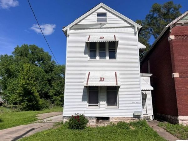 916 & 922 N 8th St., Quincy, IL 62301
