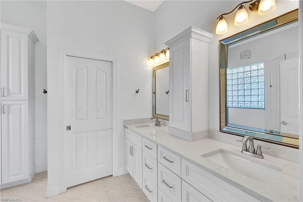 24792 Hollybrier Ln, Bonita Springs, FL 34134 Photo