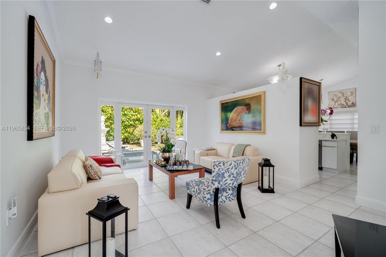 11465 SW 60th St, Miami, FL 33173 Photo