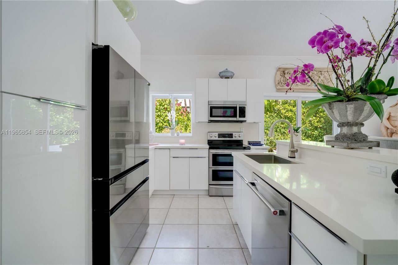 11465 SW 60th St, Miami, FL 33173 Photo