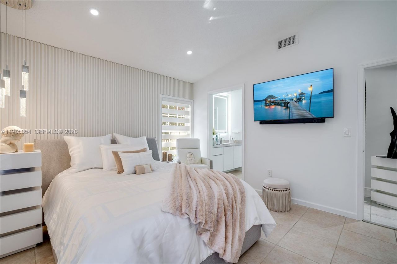 11465 SW 60th St, Miami, FL 33173 Photo