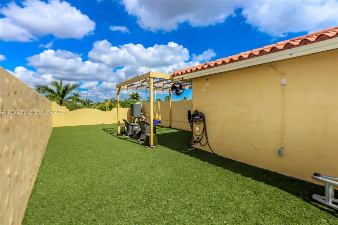 1619 Harrison St, Hollywood, FL 33020 Photo