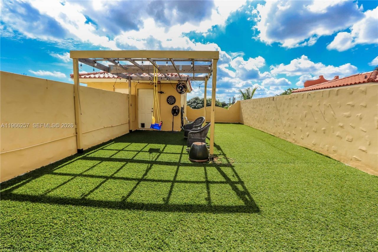 1619 Harrison St, Hollywood, FL 33020 Photo