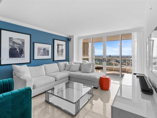 21055 Yacht Club Dr , Unit 1210, Aventura, FL 33180