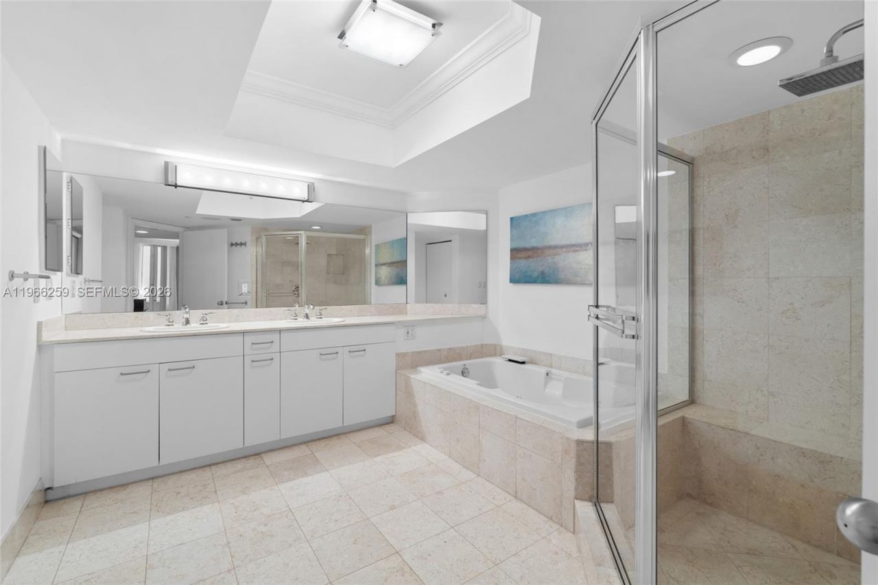 21055 Yacht Club Dr , Unit 1210, Aventura, FL 33180 Photo