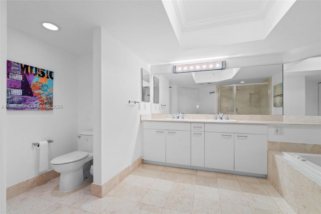 21055 Yacht Club Dr , Unit 1210, Aventura, FL 33180 Photo