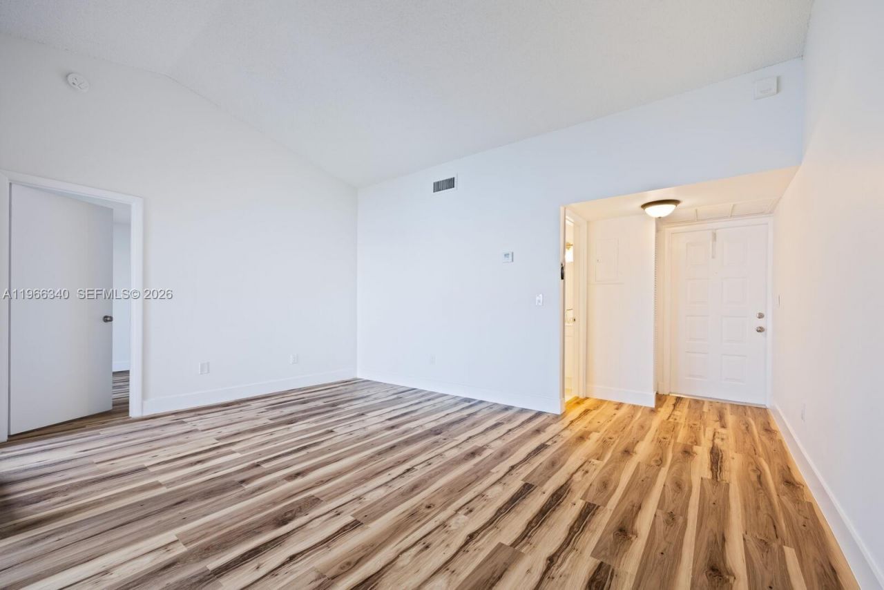 889 Hamilton Dr, Unit 889H, Homestead, FL 33034 Photo