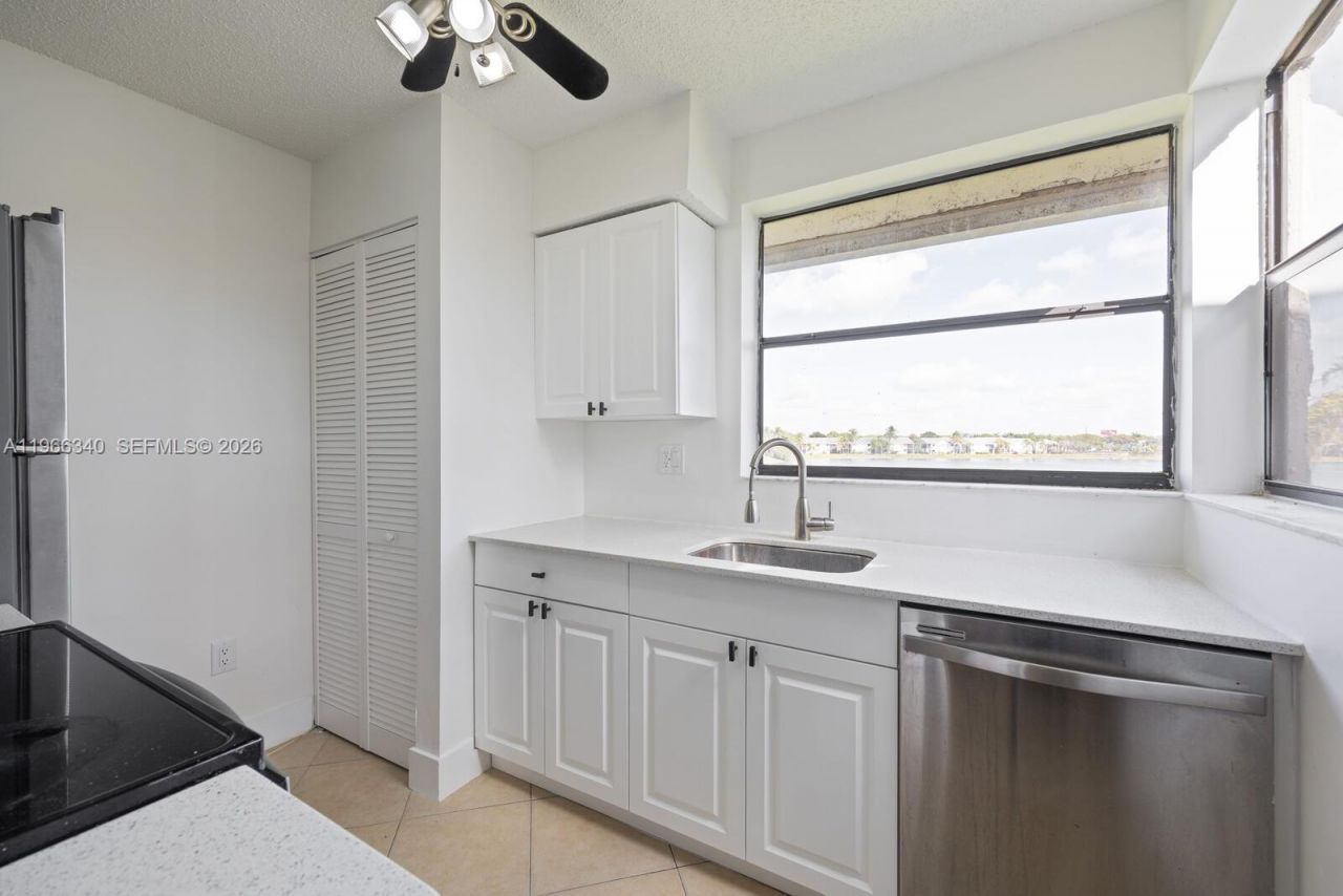 889 Hamilton Dr, Unit 889H, Homestead, FL 33034 Photo