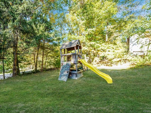 68 Old Sylvan Lake Road, Hopewell Junction, NY 12533