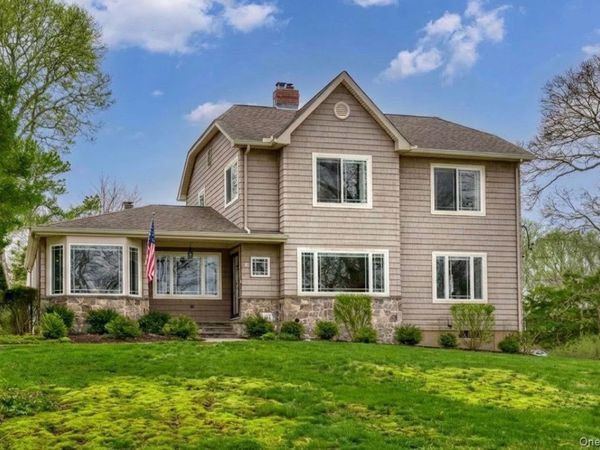 41 Red Cedar Point, Hampton Bays, NY 11946