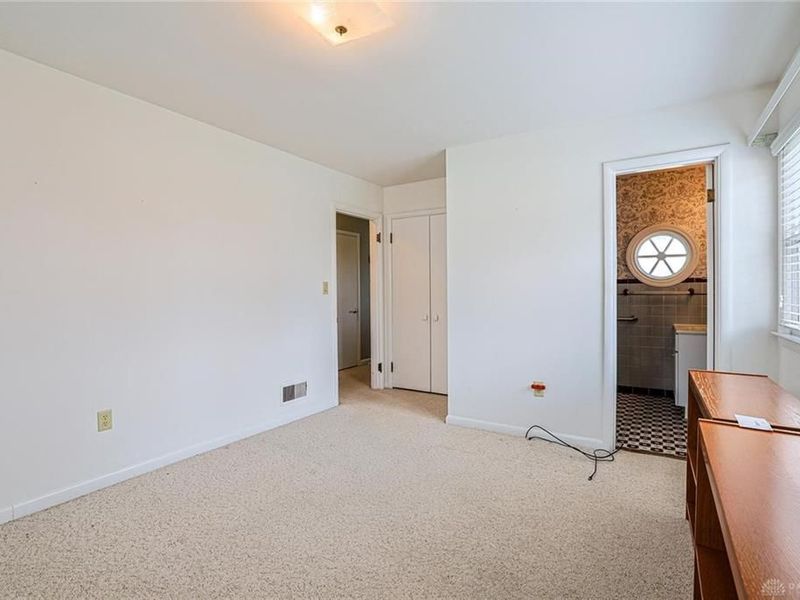 503 Gladys Drive, Middletown, OH 45044 Photo 16