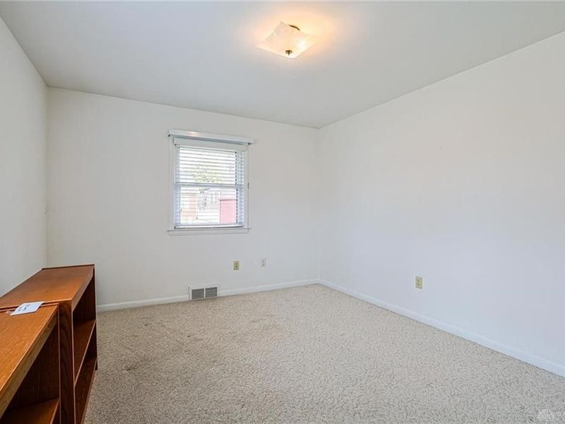 503 Gladys Drive, Middletown, OH 45044 Photo 17