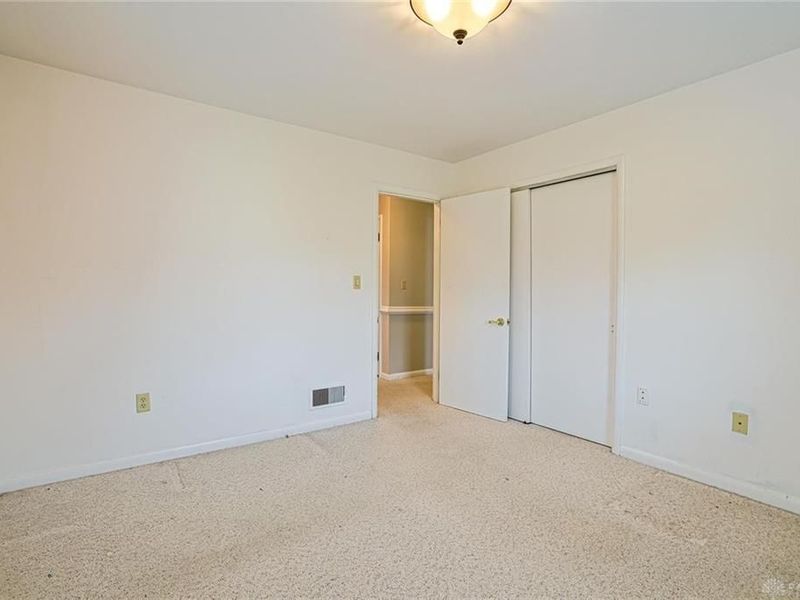 503 Gladys Drive, Middletown, OH 45044 Photo 23