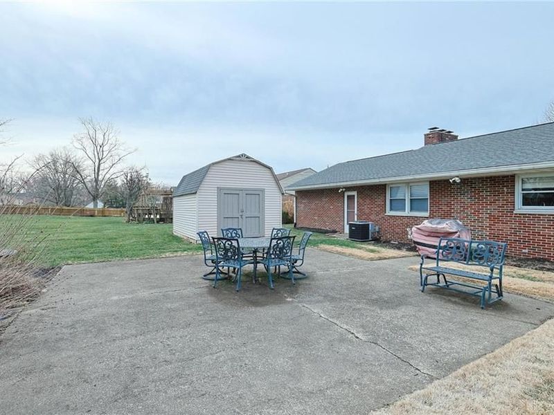 503 Gladys Drive, Middletown, OH 45044 Photo 29