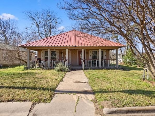 504 S Main Street , Kemp, TX 75143