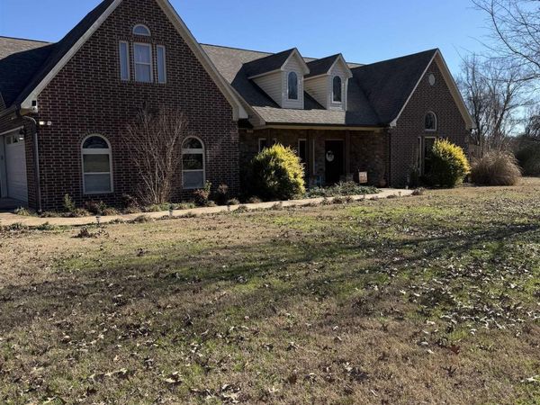 167 SFC 815, Palestine, AR 72372