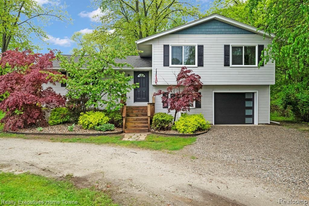 5851 Lakeshore Road, Fort Gratiot Township, MI 48059 Main Photo