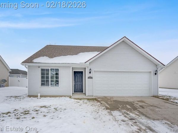 2249 Legacy Drive, Burton, MI 48519