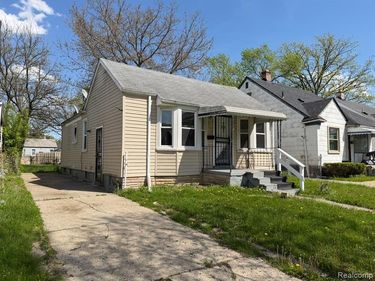 8260 Minock Street, Detroit, MI 48228