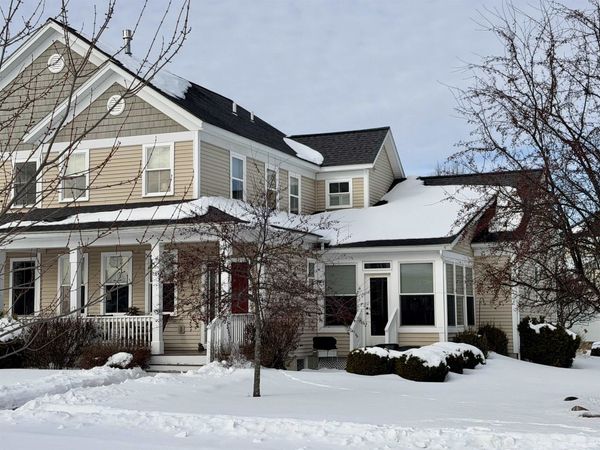 8 West Fisher Lane, South Burlington, VT 05403