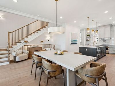 372 Broad Street, Charleston, SC 29401