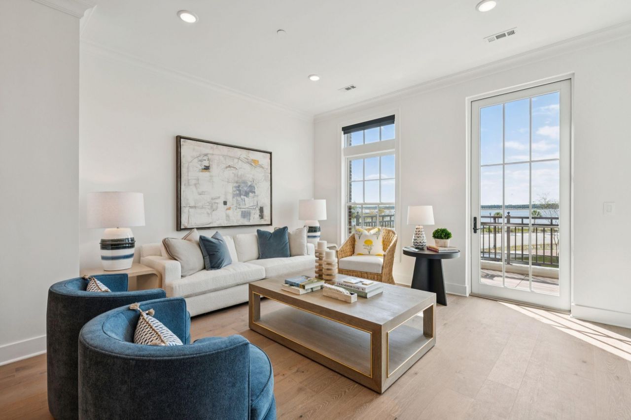 372 Broad Street Photo 16