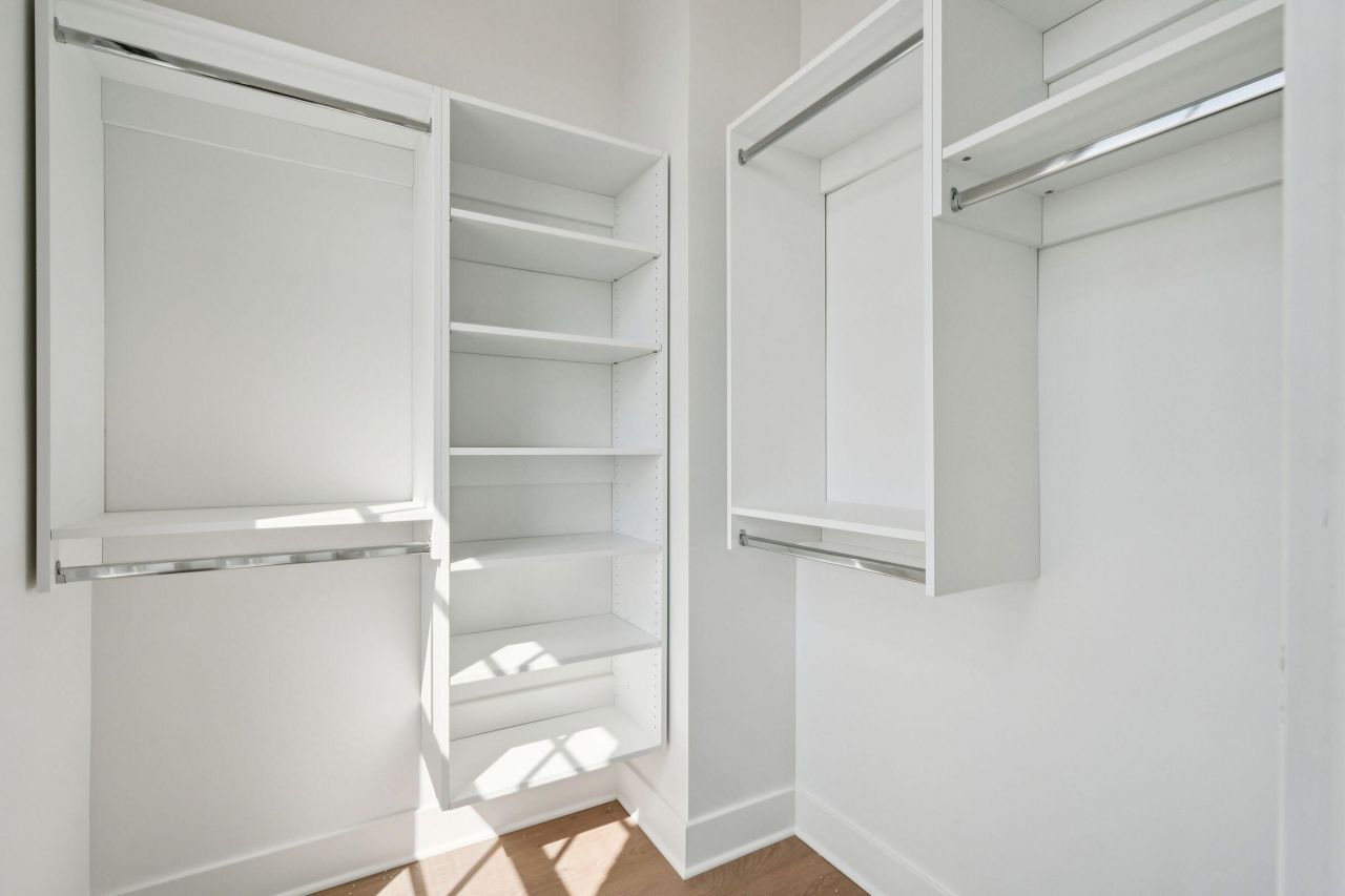 372 Broad Street Photo 26