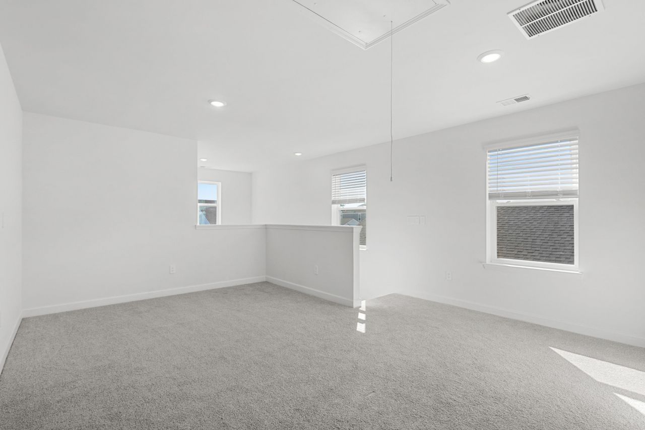 8247 Essence Dr. Photo 32