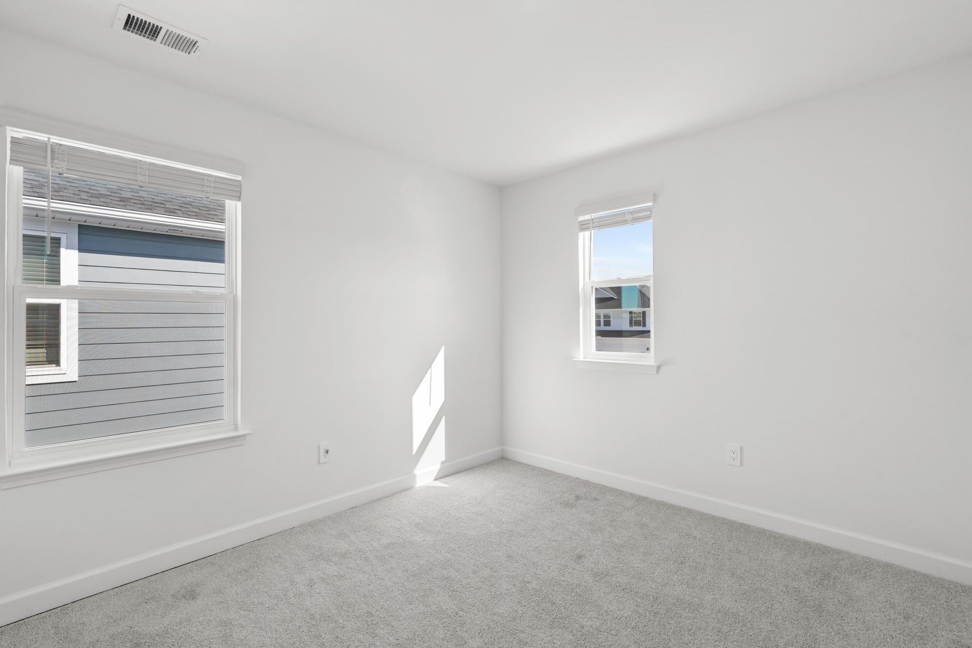 8247 Essence Dr. Photo 34