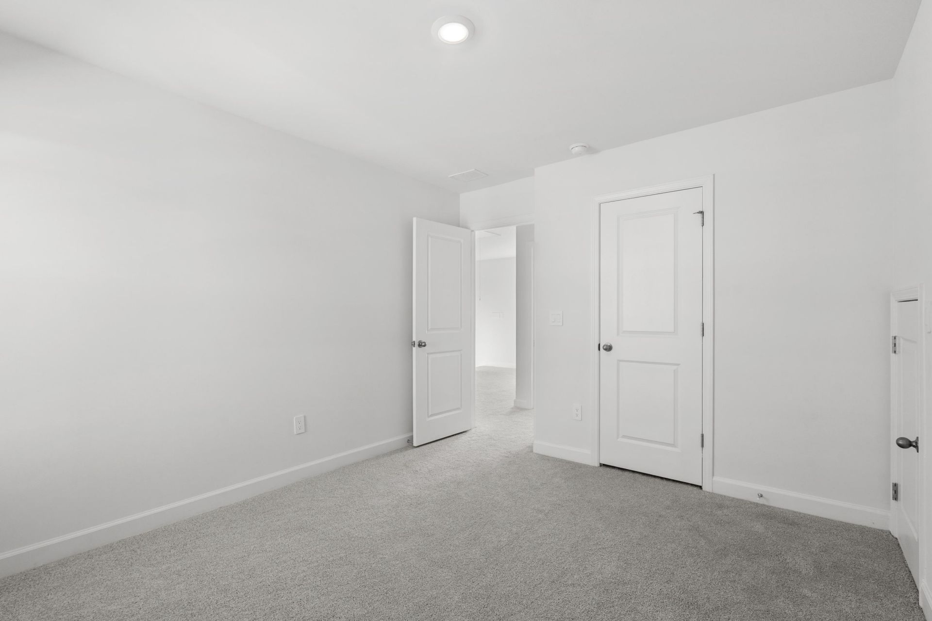 8247 Essence Dr. Photo 39