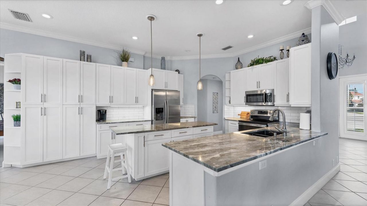 4627 Barracuda Drive, Bradenton, FL 34208 Photo