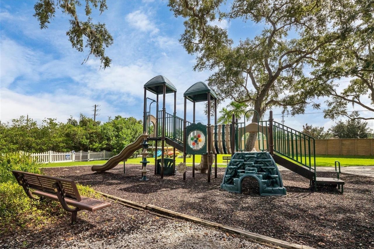 4627 Barracuda Drive, Bradenton, FL 34208 Photo