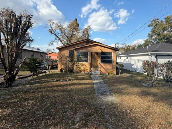 3908 E GENESEE STREET, TAMPA, FL 33610