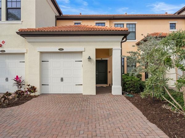 10058 CROOKED CREEK DRIVE, Unit 201, VENICE, FL 34293