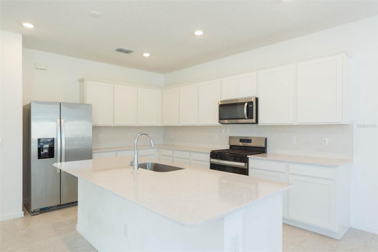 3044 Forest Meadow Avenue, Valrico, FL 33594 Photo