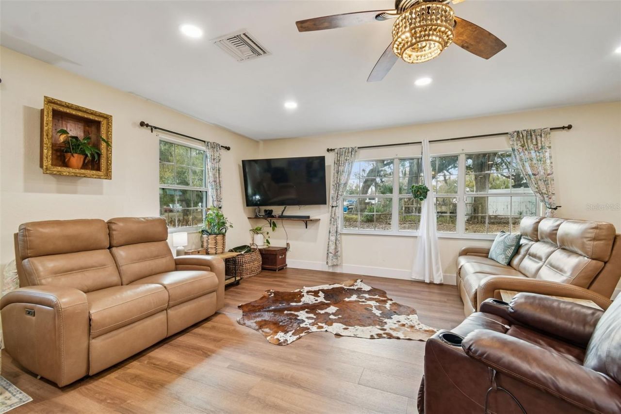 3009 Jim Johnson Road, Plant City, FL 33566 Photo