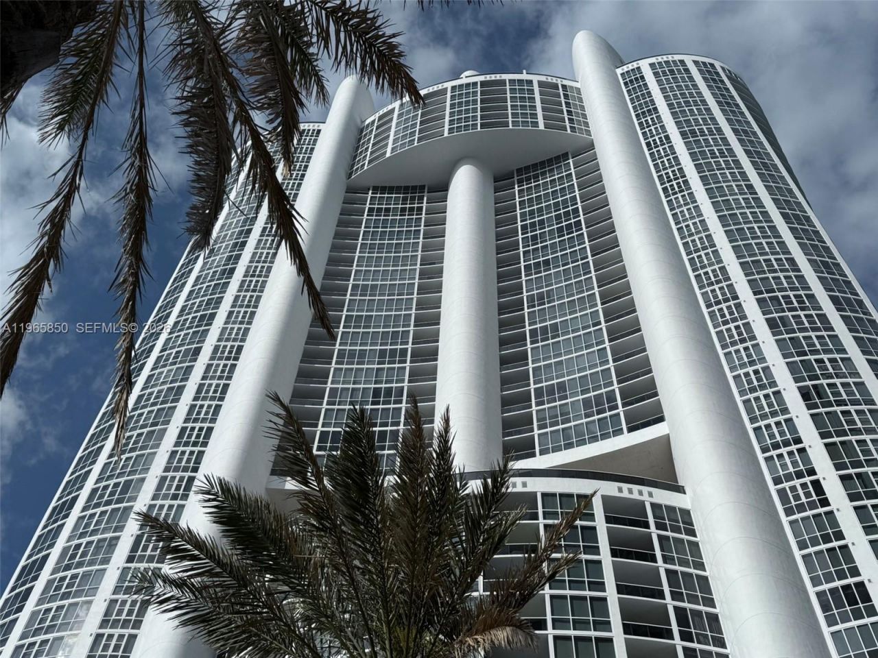 18201 Collins Ave, Unit 1501A, Sunny Isles Beach, FL 33160 Photo